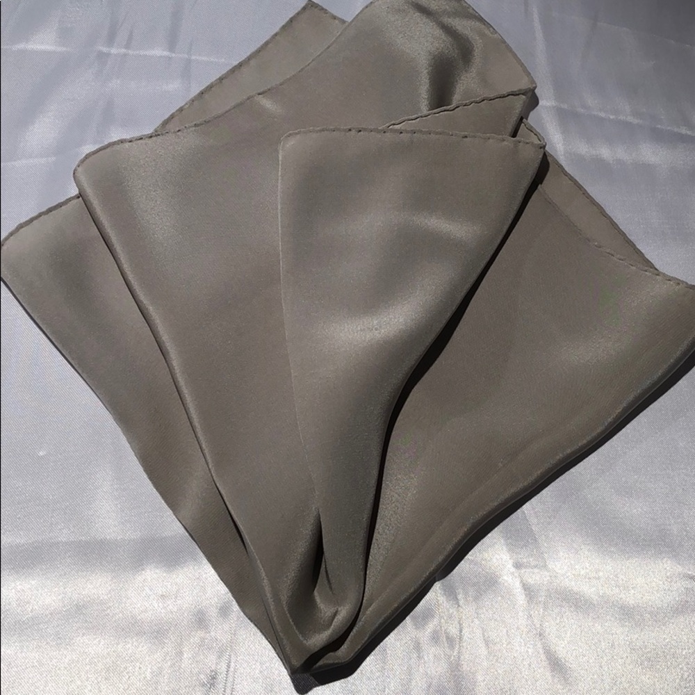 Pocket Square - Picture 4 of 4